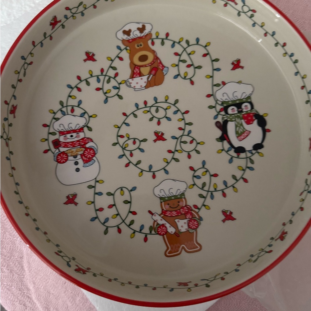 Temp-tations Merry Mischief Cake Stand.